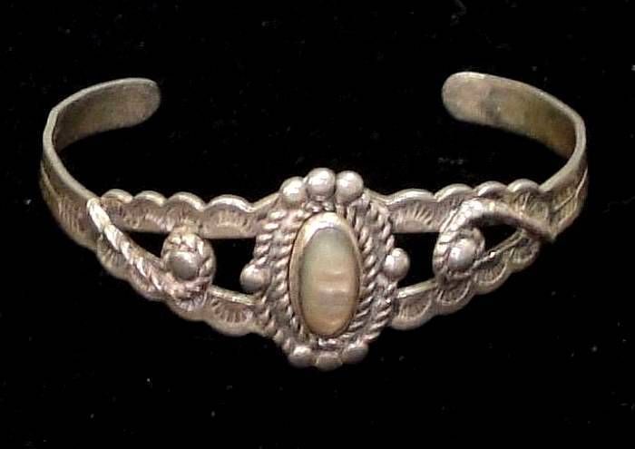 Vintage Bell Trading Post Southwest Sterling Silver Arrow Symbols Cuff 