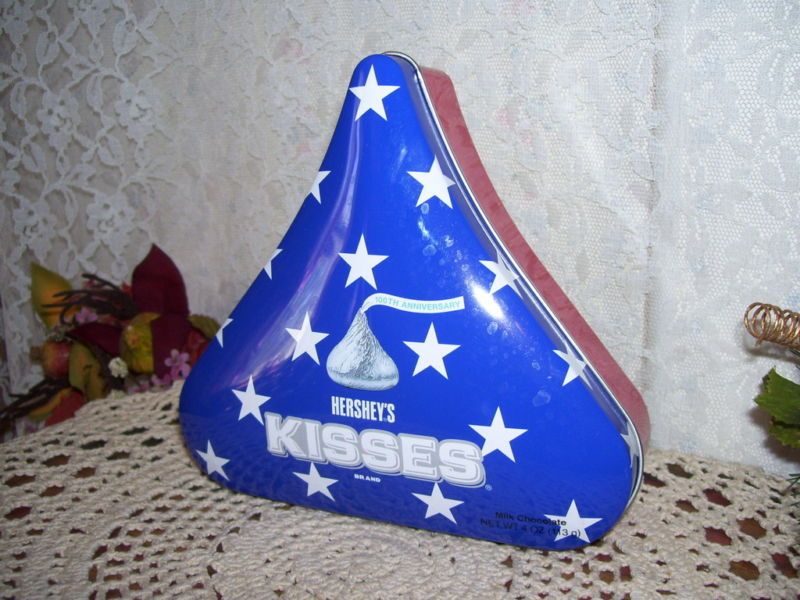 PATRIOTIC HERSHEY KISS TIN RED WHITE AND BLUE  